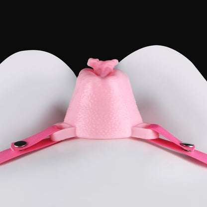 FemmeVee Ultra-Realistische Pussy Panties: Hautfarbener Crossdressing-Shield mit Leder-Harness