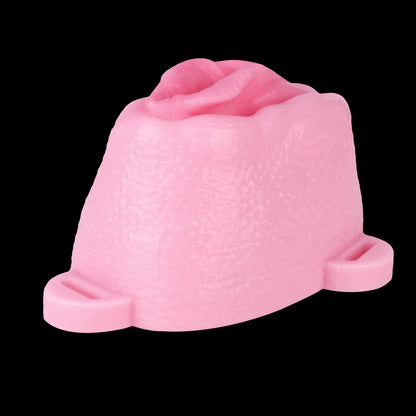 FemmeVee Ultra-Realistische Pussy Panties: Hautfarbener Crossdressing-Shield mit Leder-Harness